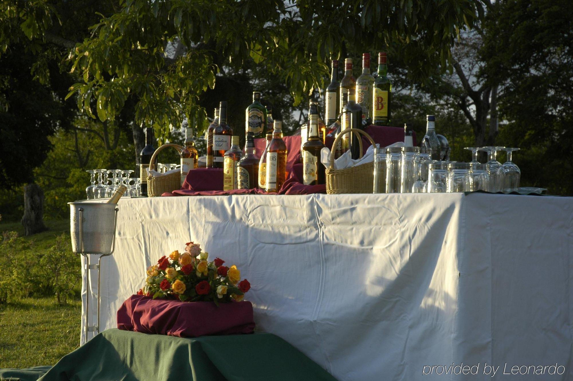 Arusha Serena Hotel Resort & Spa Restoran gambar